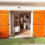 2 Pieces Proche Centre Et Apartamento