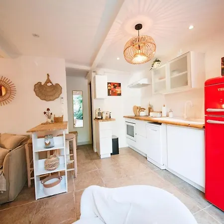 2 Pieces Proche Centre Et Apartamento