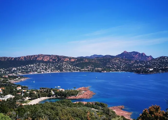 2 Pieces Proche Centre Et Apartmán